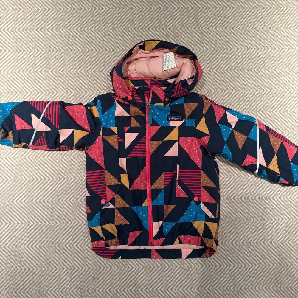 Patagonia Girls 4T ski and winter coat excellent condition